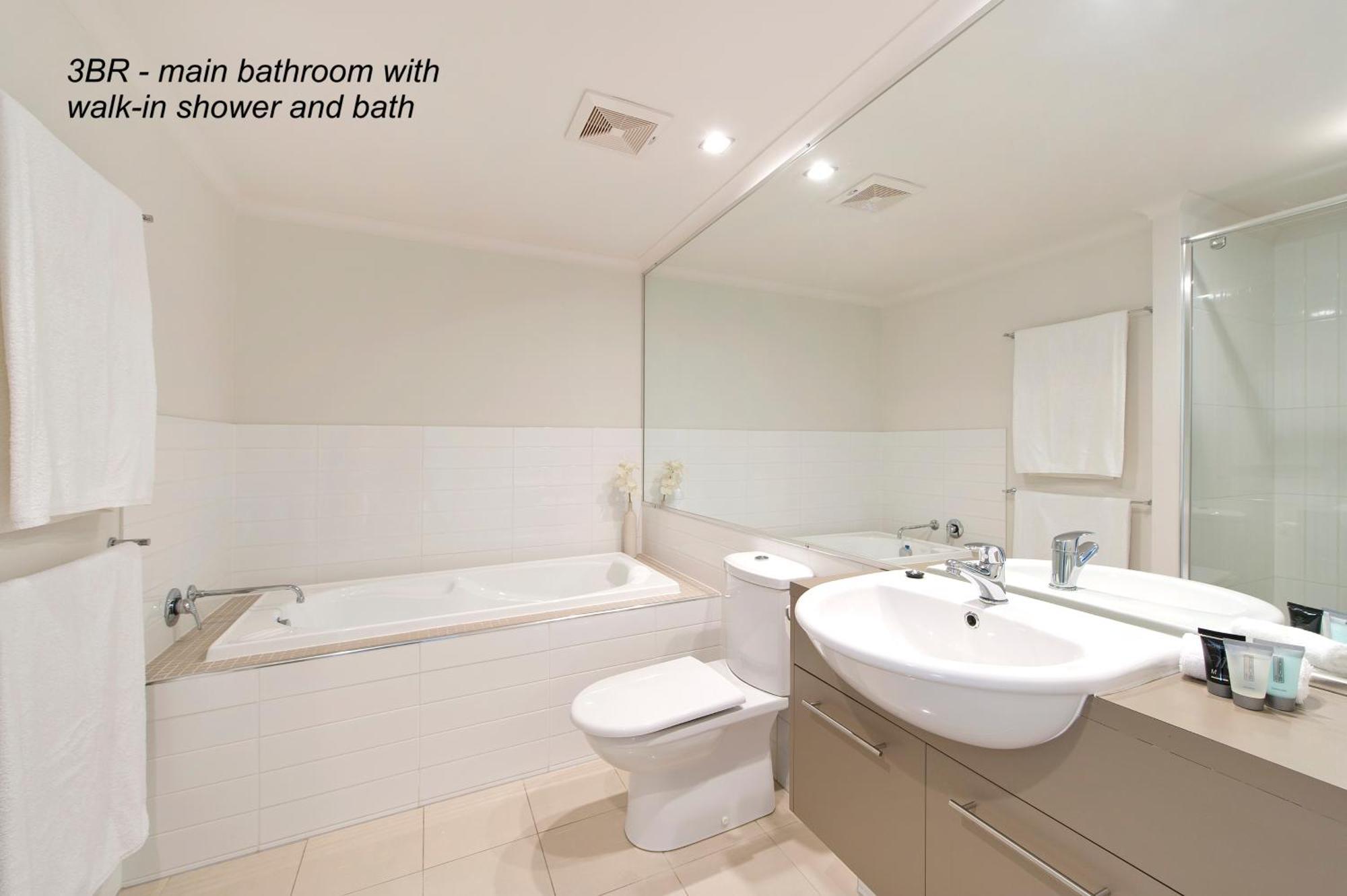 On The Bay Apartments Bongaree 외부 사진