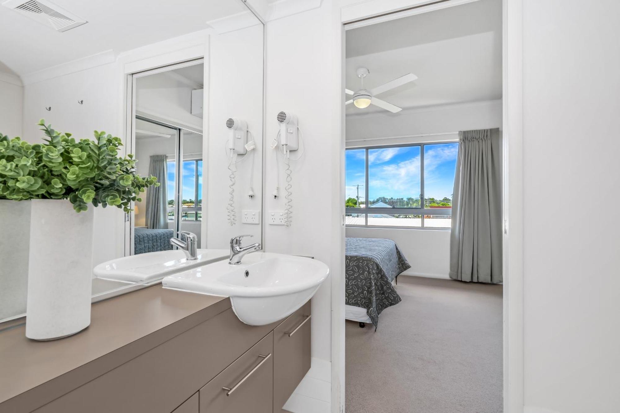 On The Bay Apartments Bongaree 외부 사진